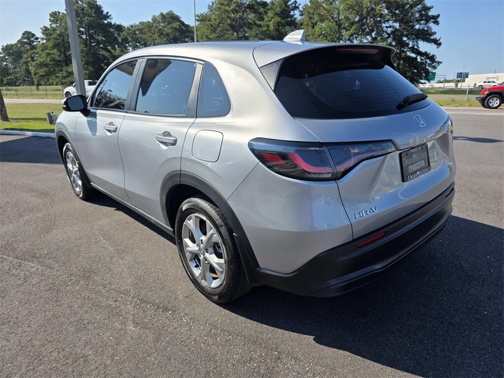 2024 Honda HR-V LX photo 4