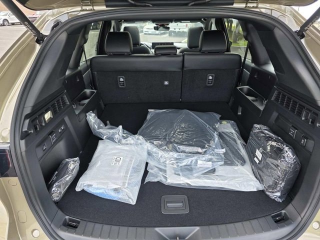 2025 Mazda CX-70 Premium Plus Package - Photo 11