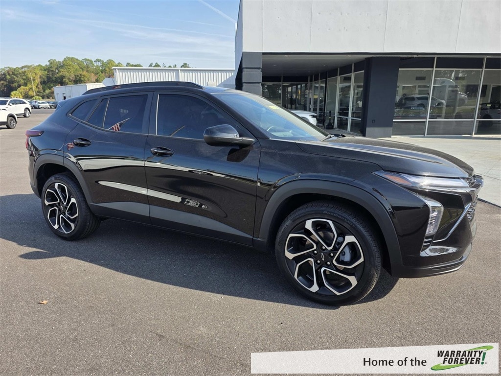 2025 Chevrolet Trax RS's photo