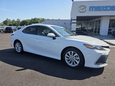 2021 Toyota Camry LE Sedan