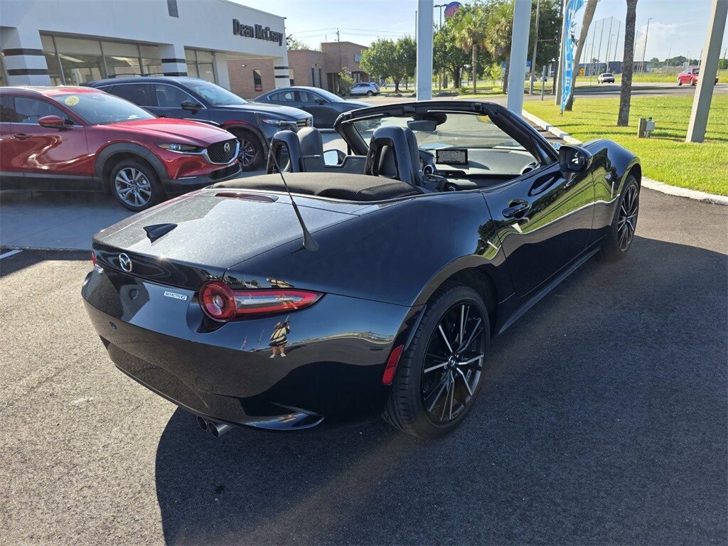 2024 Mazda MX-5 Miata Miata Grand Touring photo 3