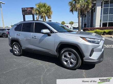 2022 Toyota RAV4 Hybrid XLE SUV