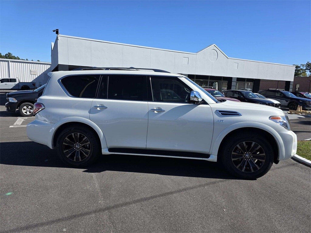 2020 Nissan Armada Platinum photo 2