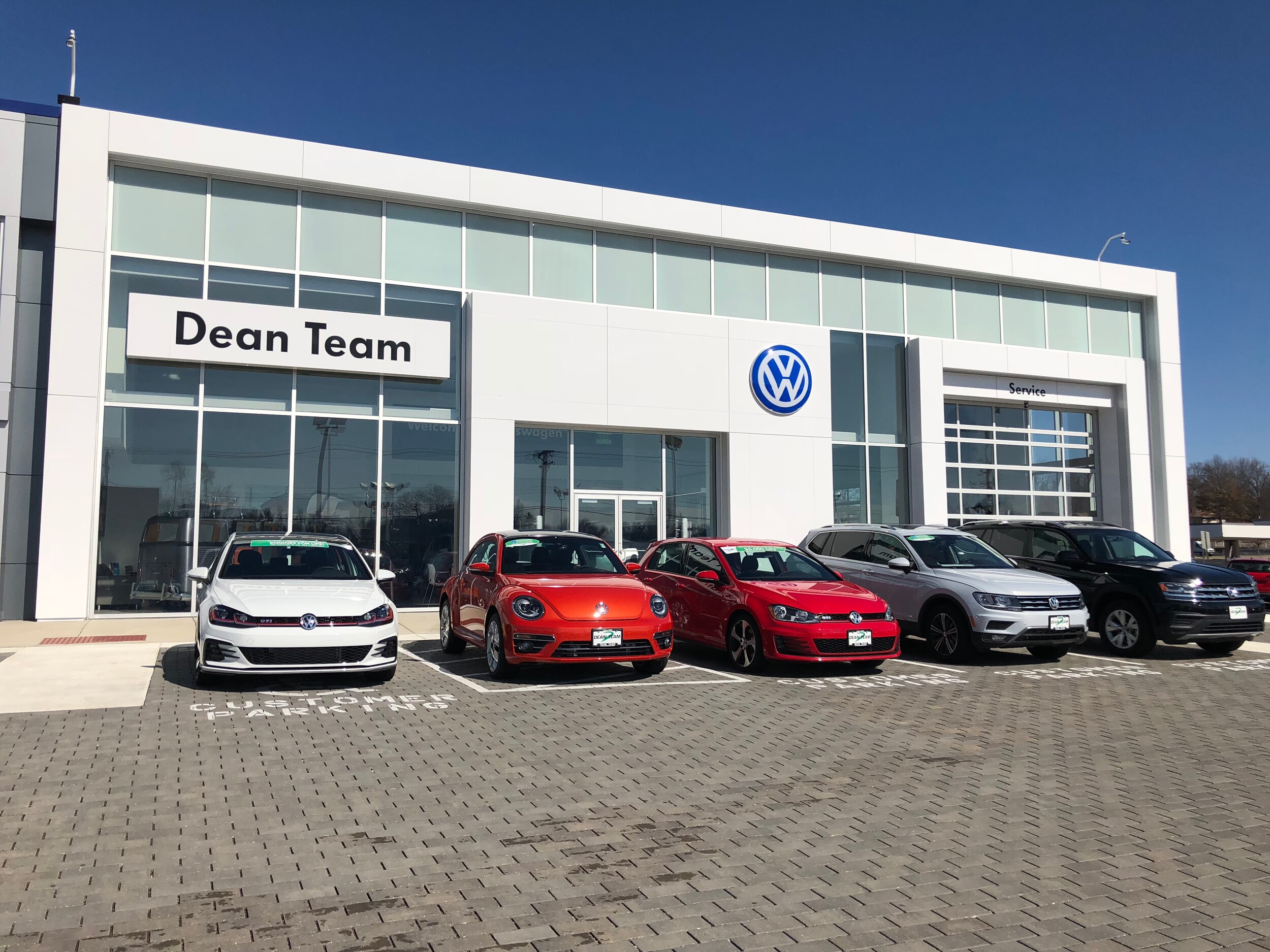 Dean Team VW Ballwin.jpg