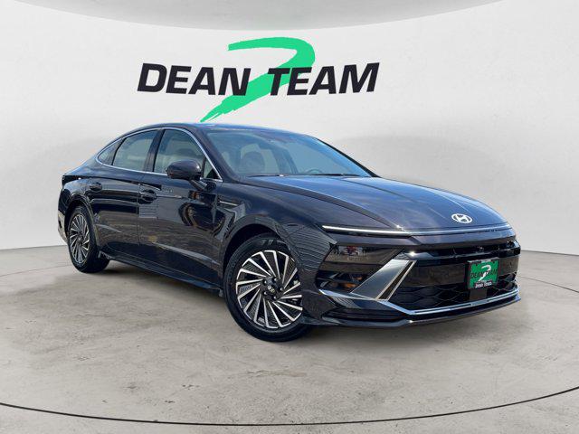 2025 Hyundai Sonata Hybrid Limited's photo