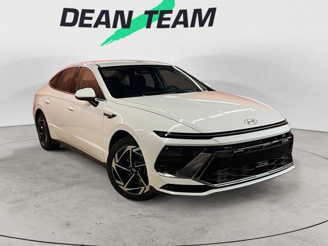 2026 Hyundai Sonata SEL's photo