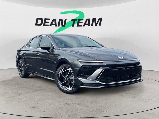 2026 Hyundai Sonata SEL's photo