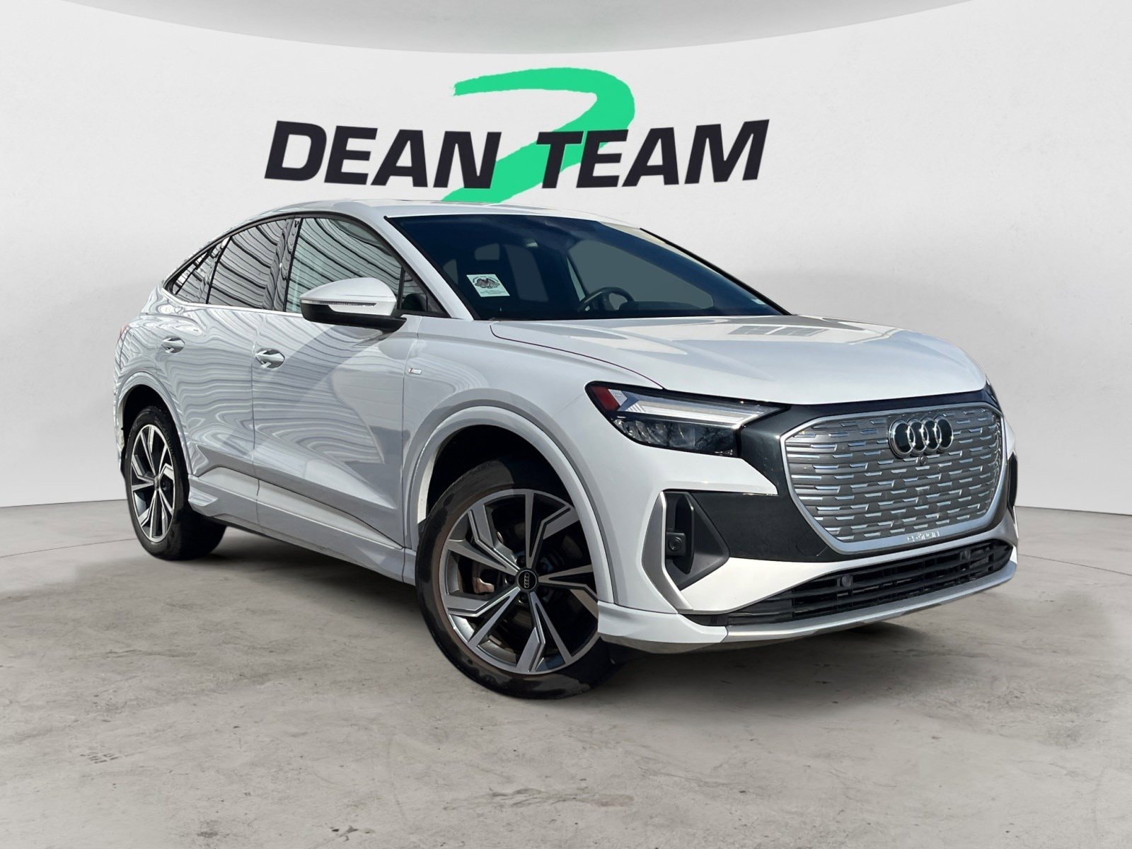 2023 Audi Q4 Sportback e-tron Premium's photo