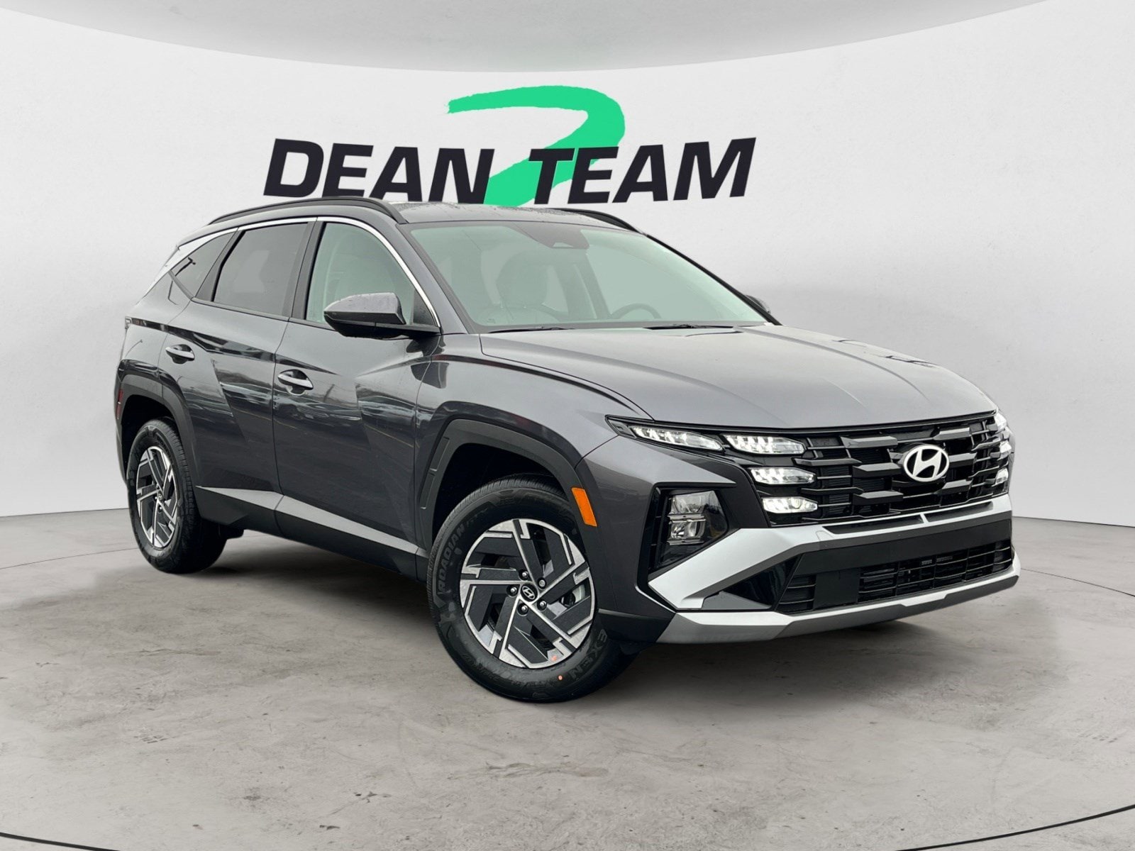 2025 Hyundai Tucson Hybrid SUV 
