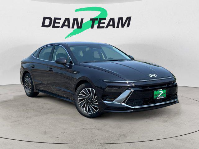 2025 Hyundai Sonata Hybrid SEL's photo