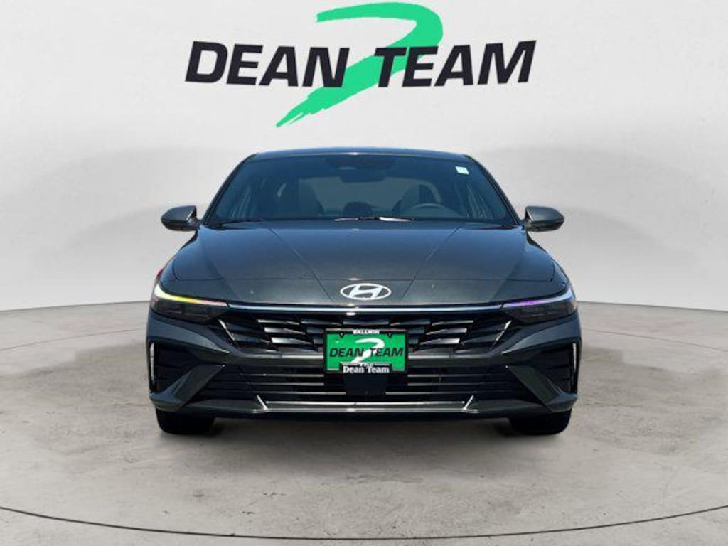 New 2025 Hyundai Elantra Hybrid Limited Sedan