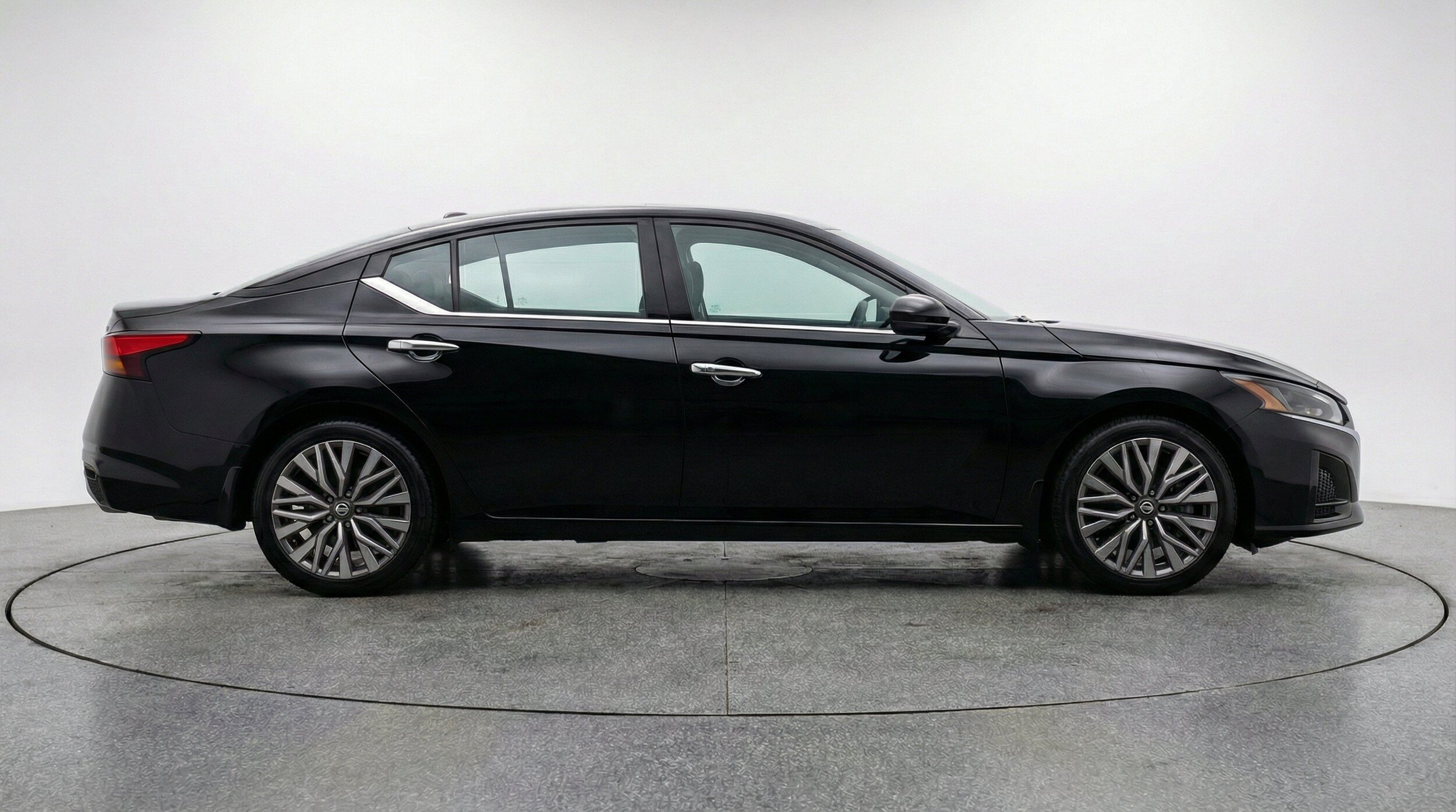 Thumbnail: 2025 Nissan Altima - 11