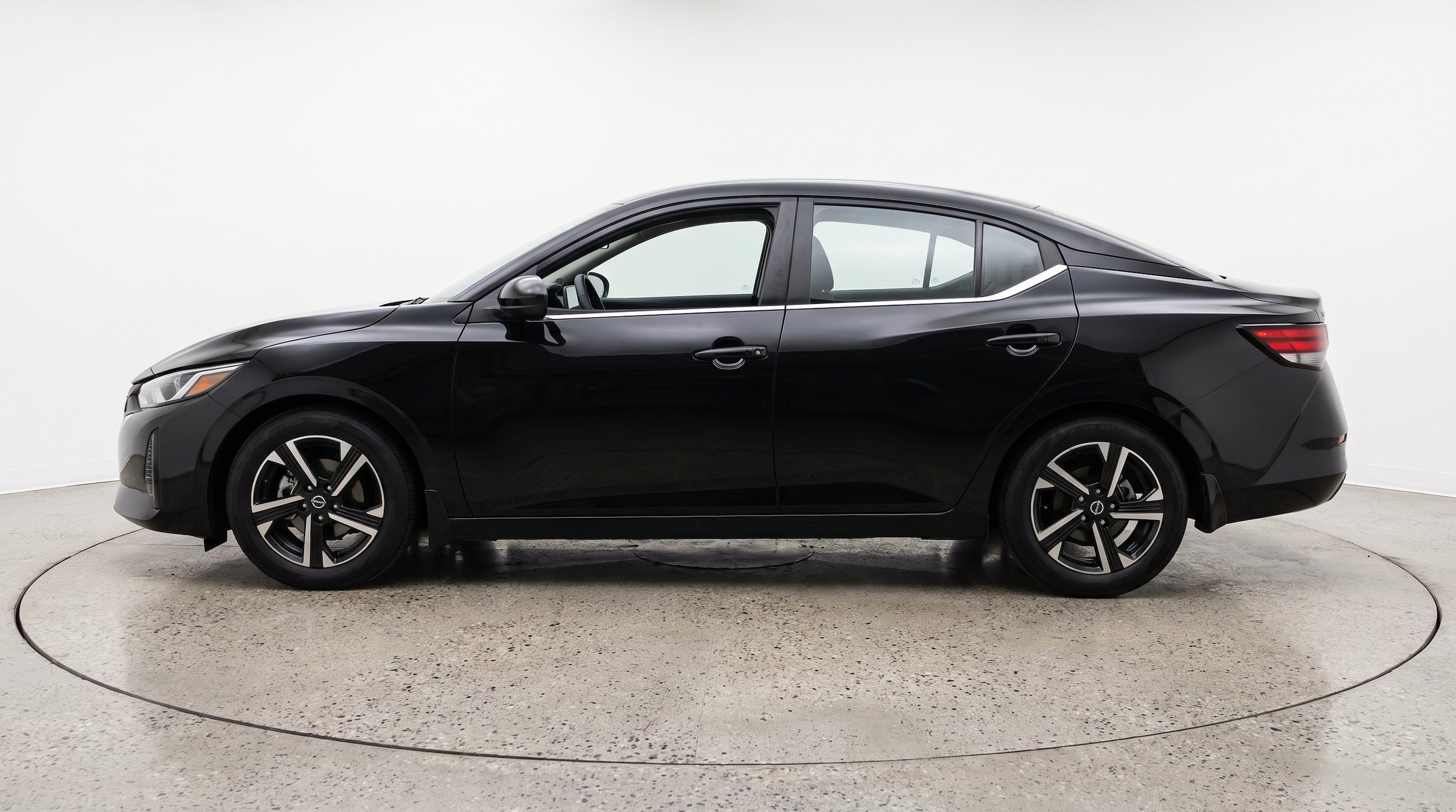 Thumbnail: 2025 Nissan Sentra - 5