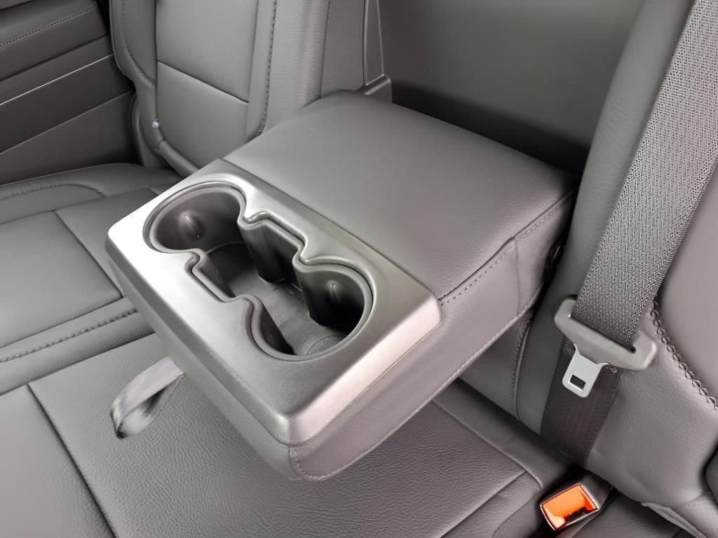 2025 GMC Sierra 2500HD Denali - Photo 9