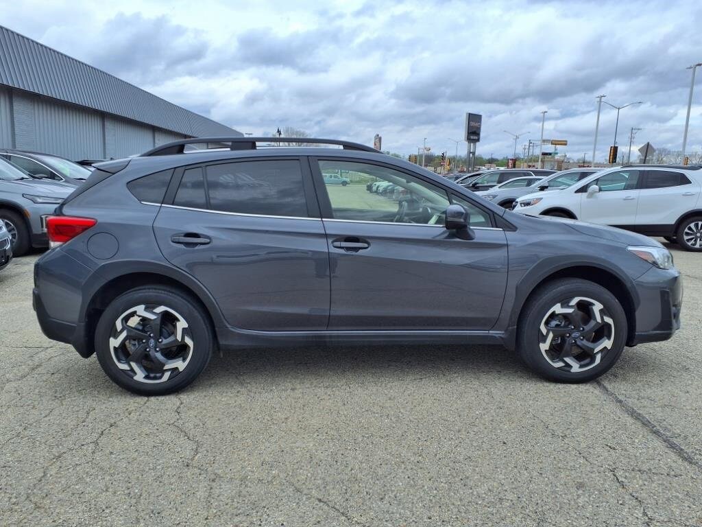 2022 Subaru Crosstrek Limited photo 2