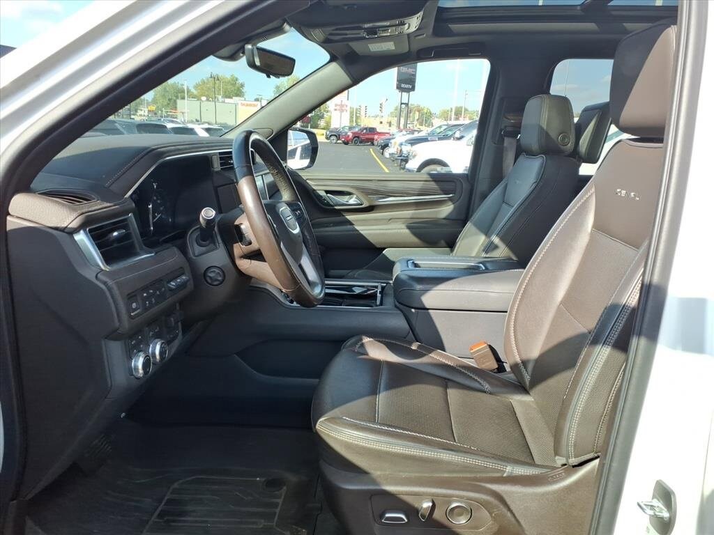 2021 Gmc Yukon XL Denali photo 3