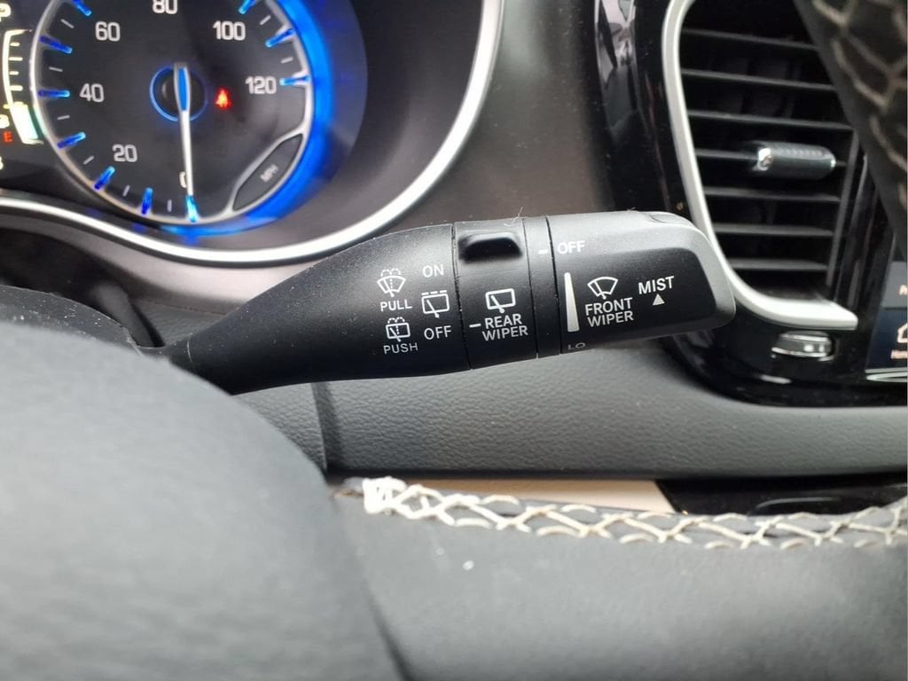 2024 Chrysler Pacifica Touring L - Photo 22