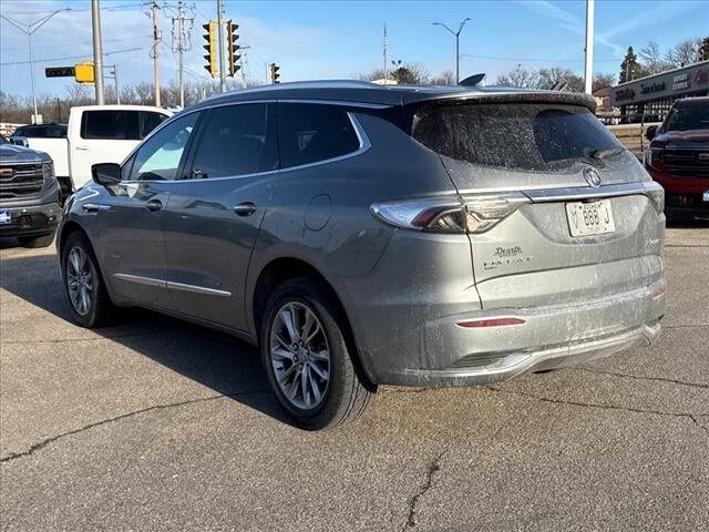 2023 Buick Enclave Avenir photo 2