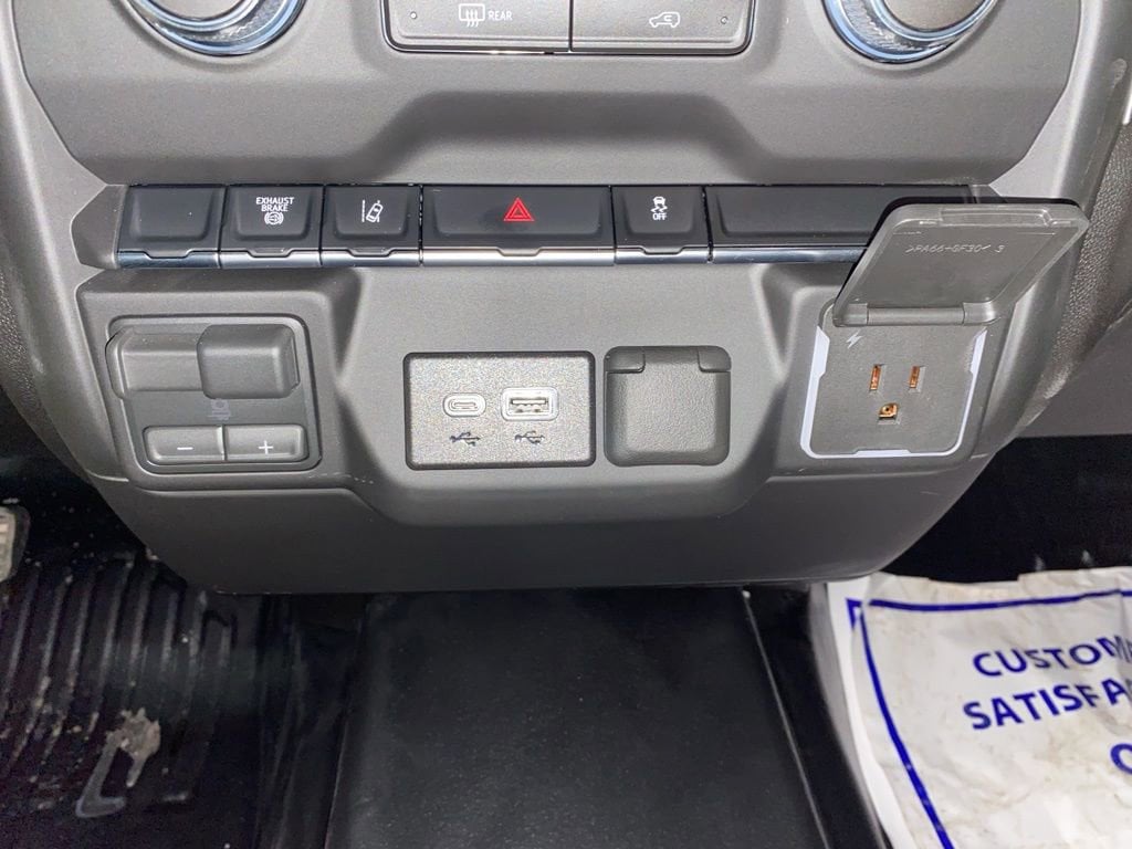 2026 GMC Sierra 3500HD Pro - Photo 17