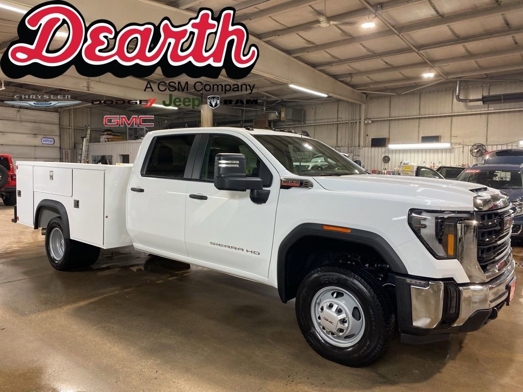 2026 GMC Sierra 4WD Crew Cab Standard Box Pro's photo