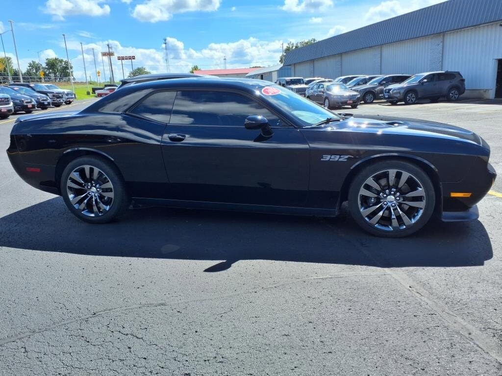 2014 Dodge Challenger SRT8 Core photo 2
