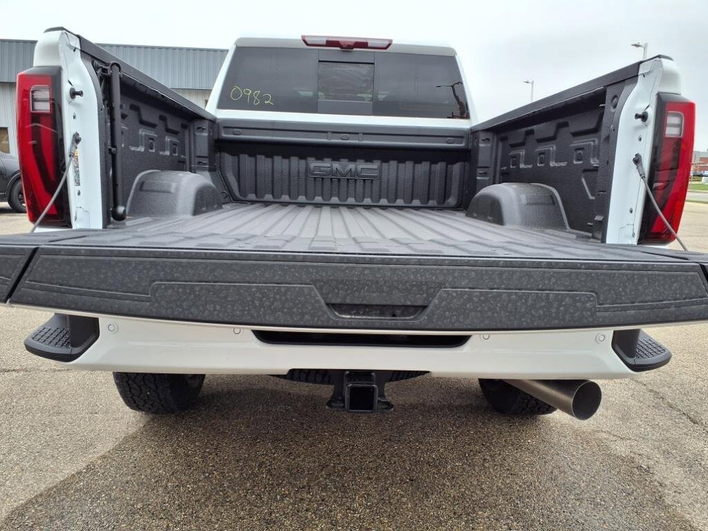 2025 Gmc Sierra 2500 HD Denali photo 4