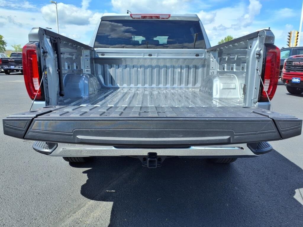 2025 Gmc Sierra 1500 SLT photo 4