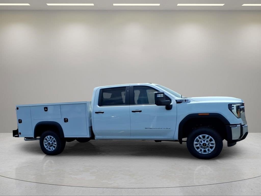 2026 GMC Sierra 2500HD Pro - Photo 2