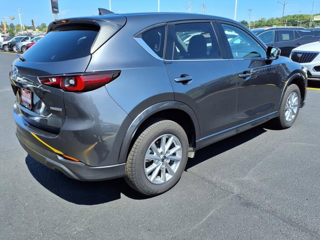 2025 Mazda CX-5 2.5 S Preferred photo 3