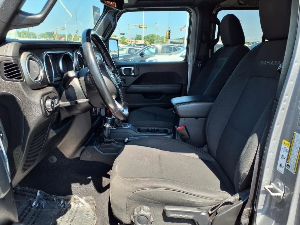 2020 Jeep Wrangler Unlimited Sahara photo 4