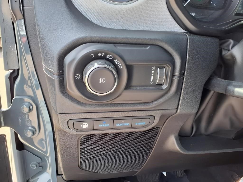 2024 Jeep Wrangler 4xe Sahara 4XE - Photo 17