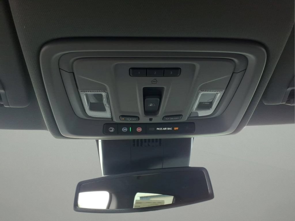 2026 GMC Sierra 1500 SLT - Photo 15