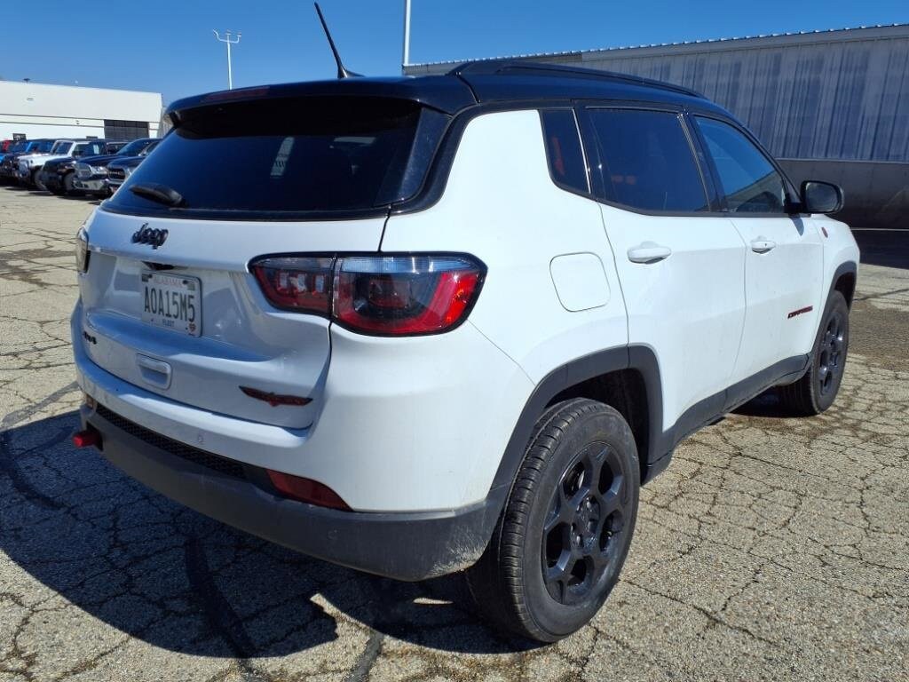 2023 Jeep Compass Trailhawk photo 3