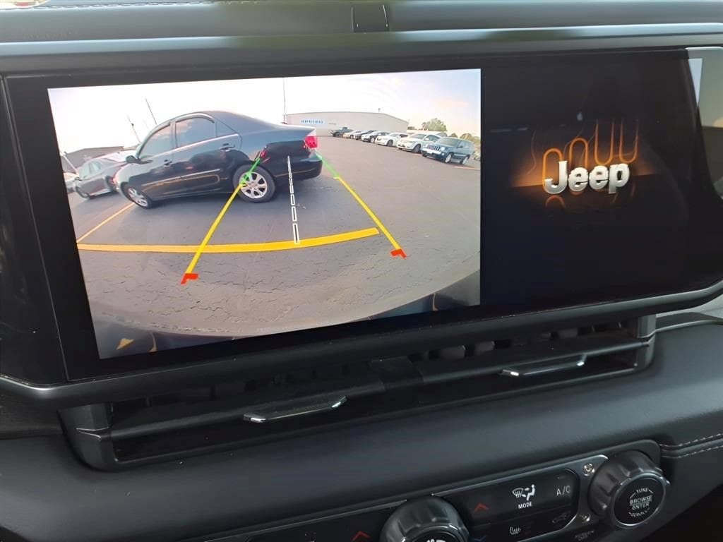 2024 Jeep Wrangler 4xe Sahara 4XE - Photo 9