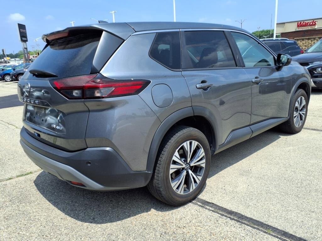 2023 Nissan Rogue SV photo 3