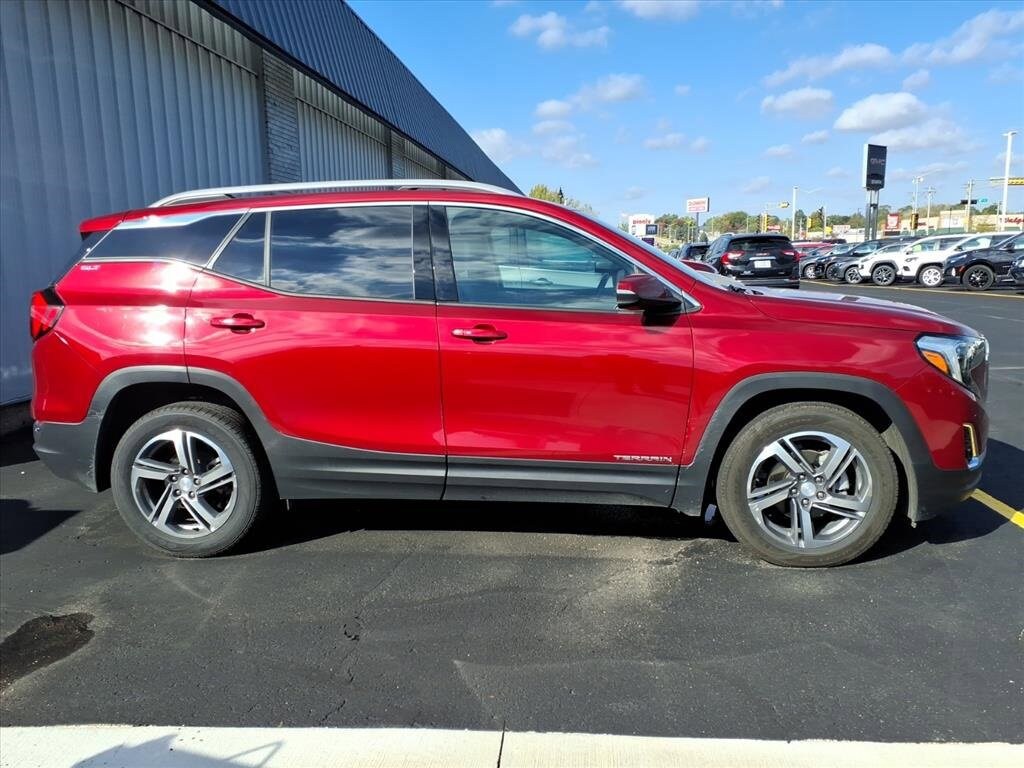 2020 Gmc Terrain SLT photo 2