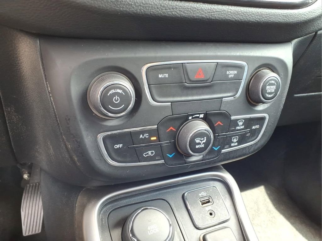 2018 Jeep Compass Latitude - Photo 10