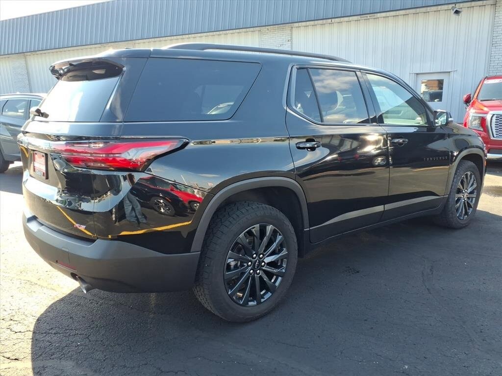 2023 Chevrolet Traverse RS photo 3