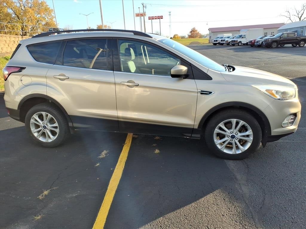 Used 2017 Ford Escape SE with VIN 1FMCU0GD8HUE59223 for sale in Monroe, WI