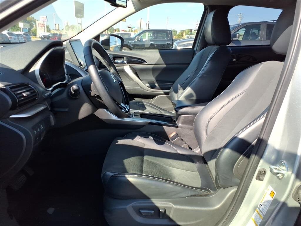 2024 Mitsubishi Eclipse Cross SE photo 4