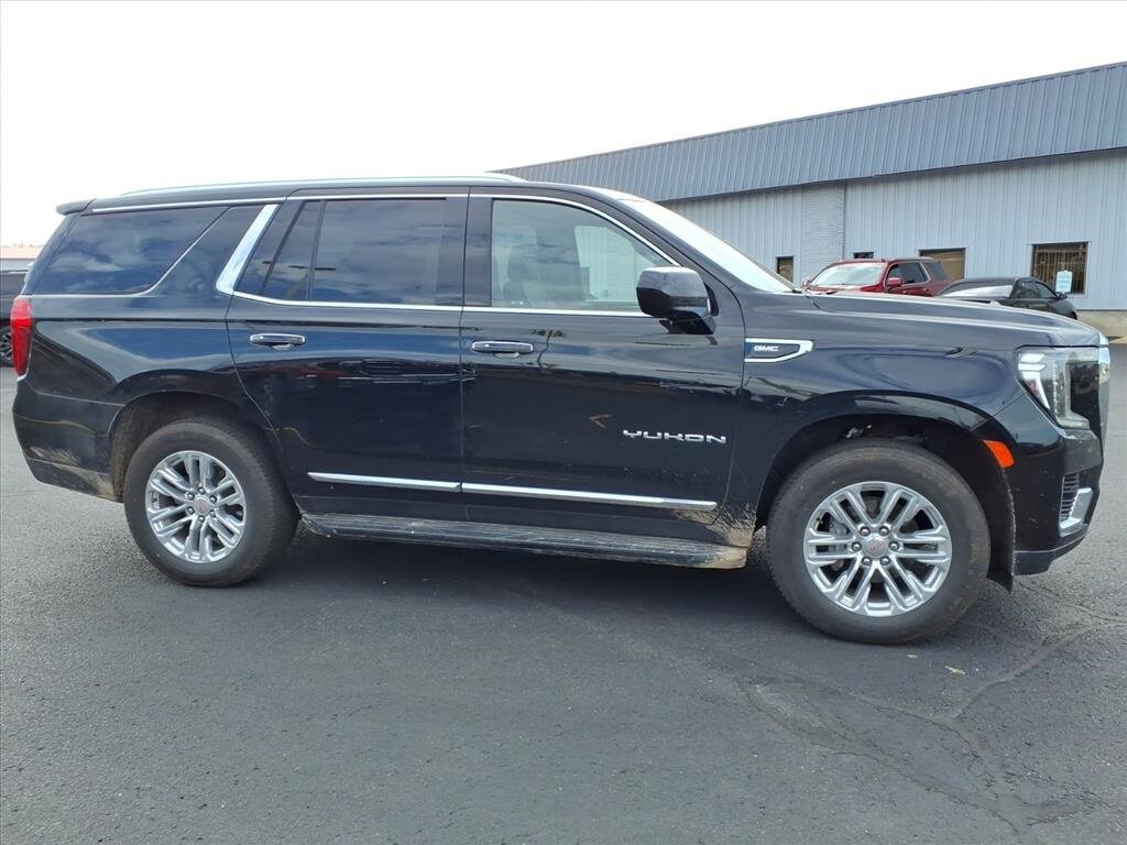 2024 Gmc Yukon SLT photo 2