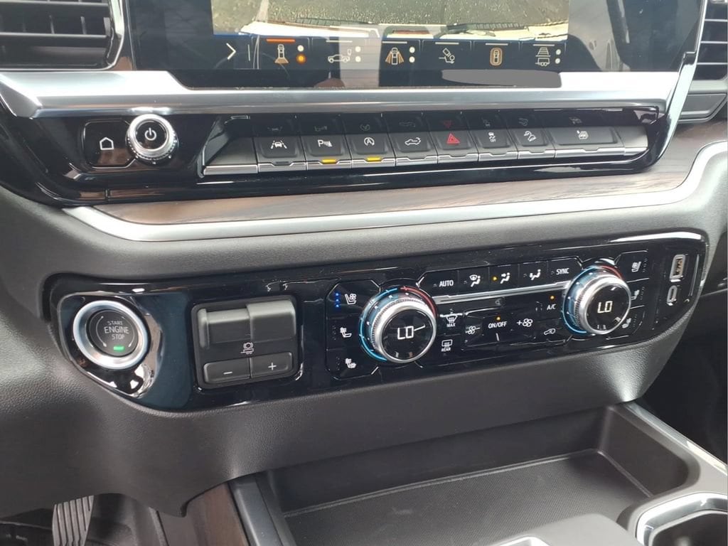 2026 GMC Sierra 1500 SLT - Photo 12