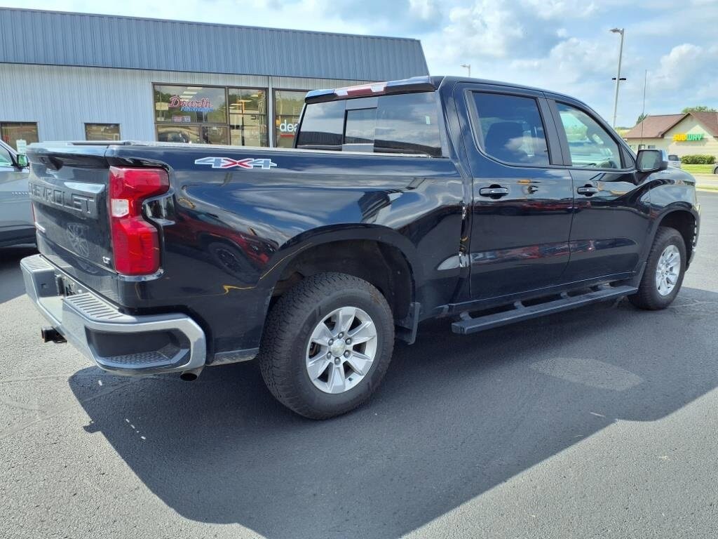 2019 Chevrolet Silverado 1500 LT photo 3