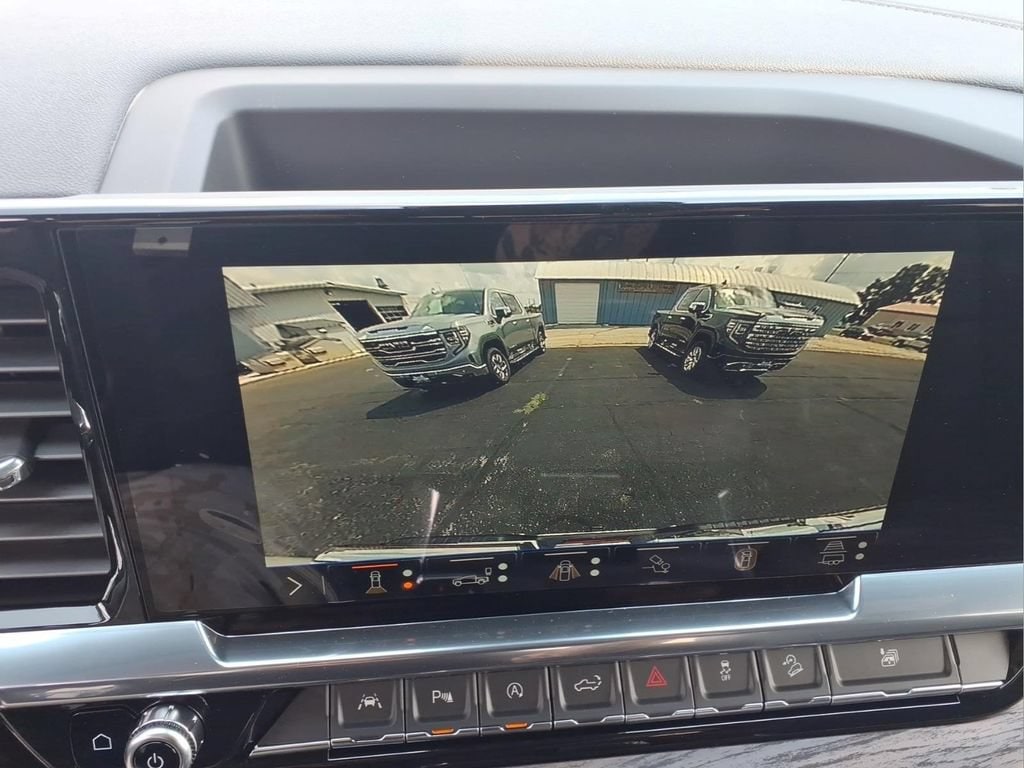 2026 GMC Sierra 1500 SLT - Photo 9