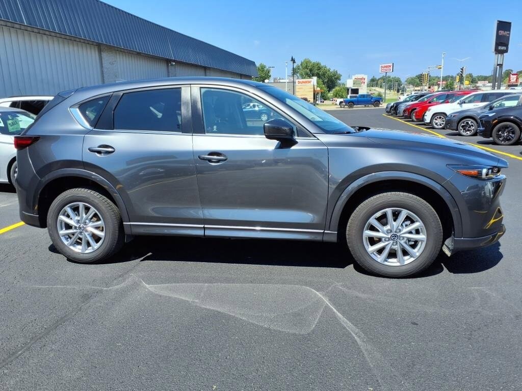 2025 Mazda CX-5 2.5 S Preferred photo 2