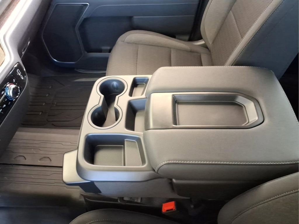 2026 GMC Sierra 1500 SLE - Photo 14