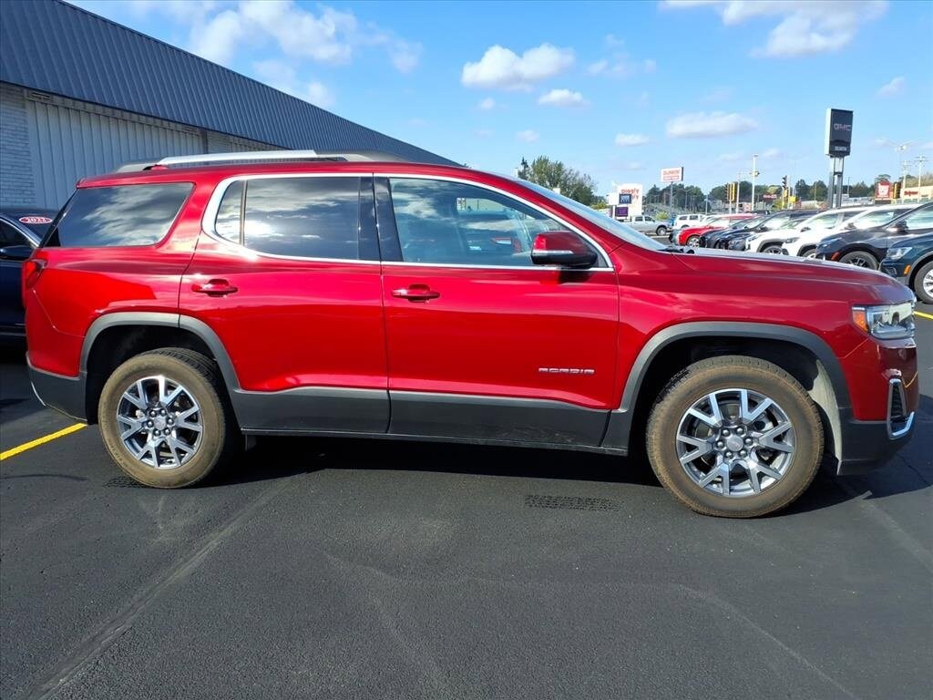 2023 Gmc Acadia SLT photo 2