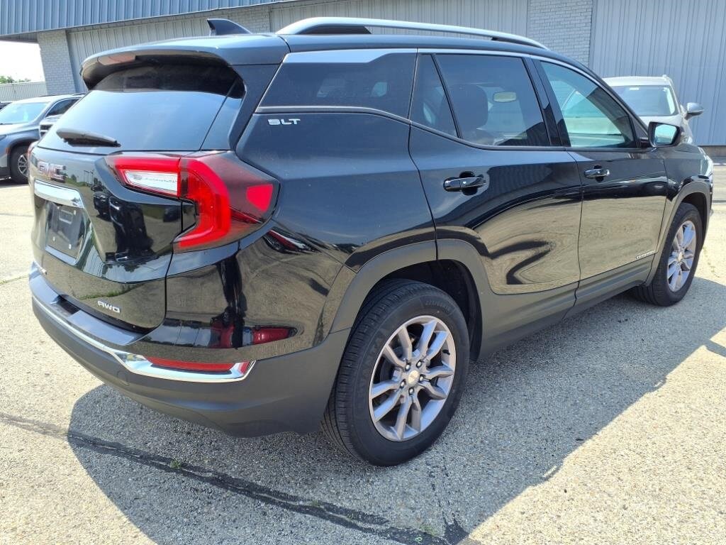 2023 Gmc Terrain SLT photo 3