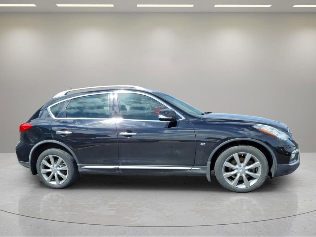 Used 2017 INFINITI QX50 Base with VIN JN1BJ0RR8HM415565 for sale in Monroe, WI