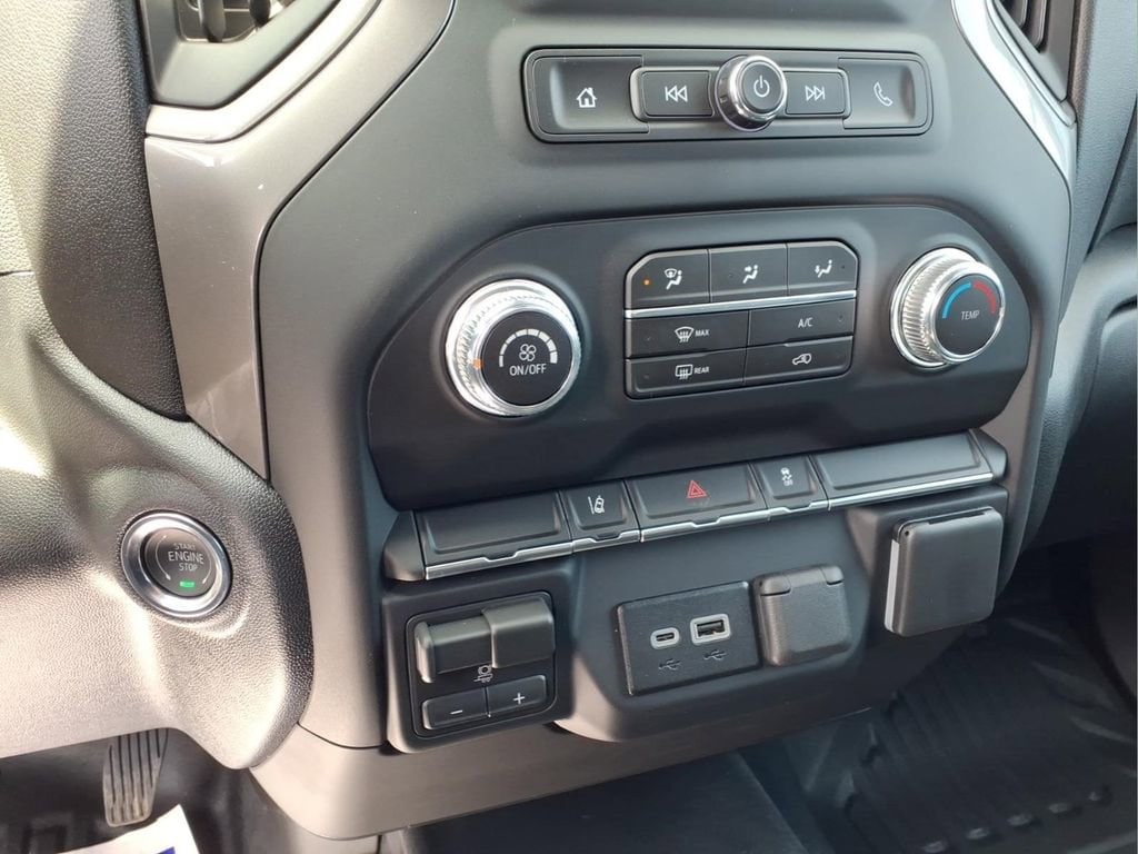 2026 GMC Sierra 2500HD Pro - Photo 10